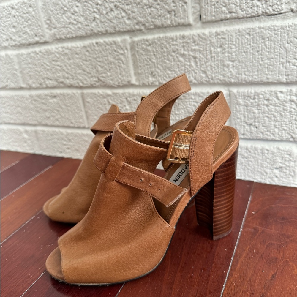steve madden leather heels!